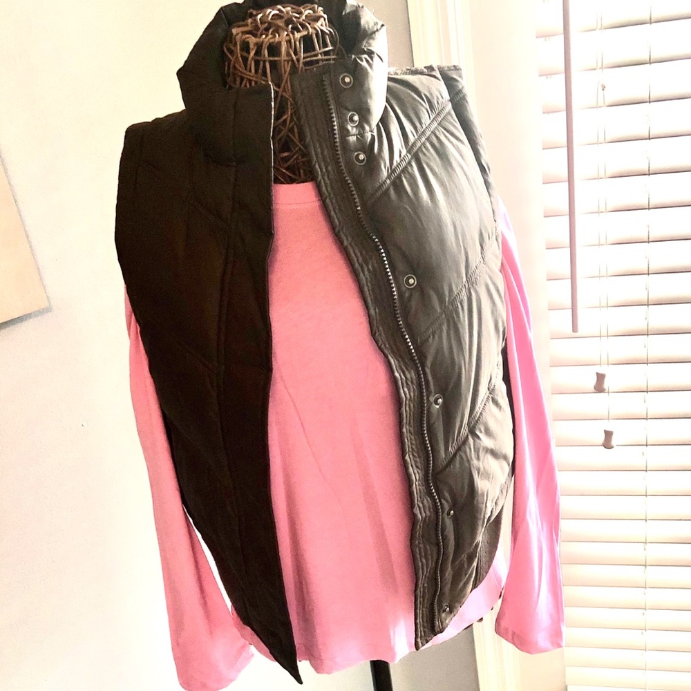 GAP puffer vest